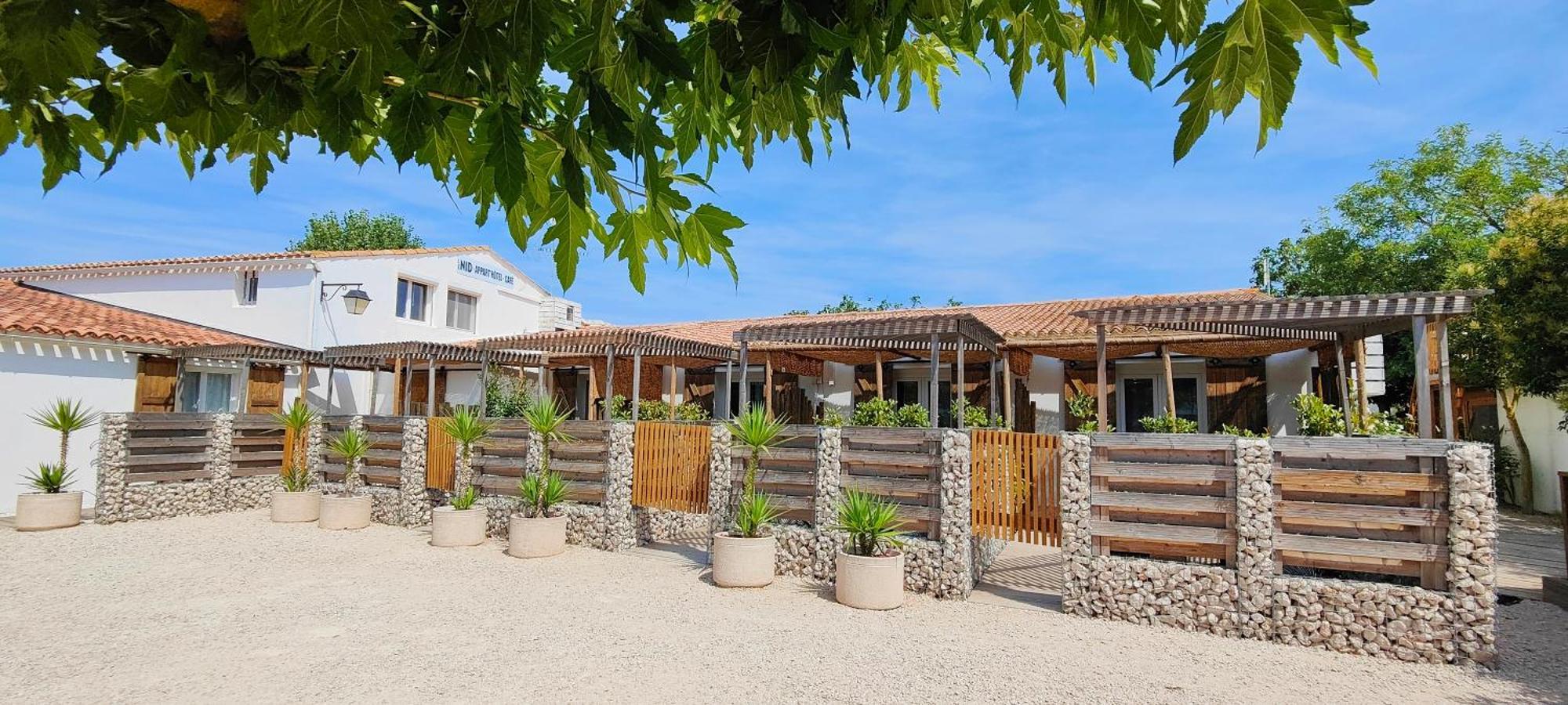 Logis Le Nid Du Pont De Gau Aparthotel Saintes-Maries-de-la-Mer Exteriör bild